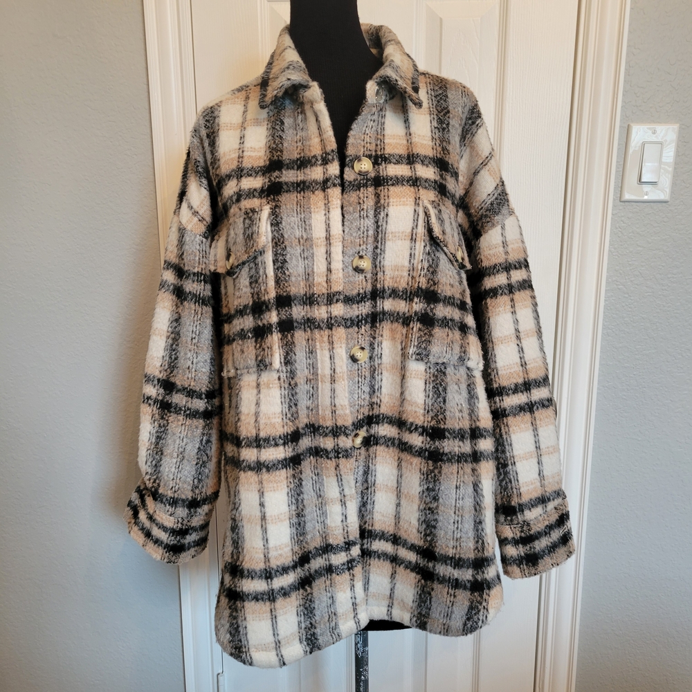 Plaid Women's Jacket in Black and Cream